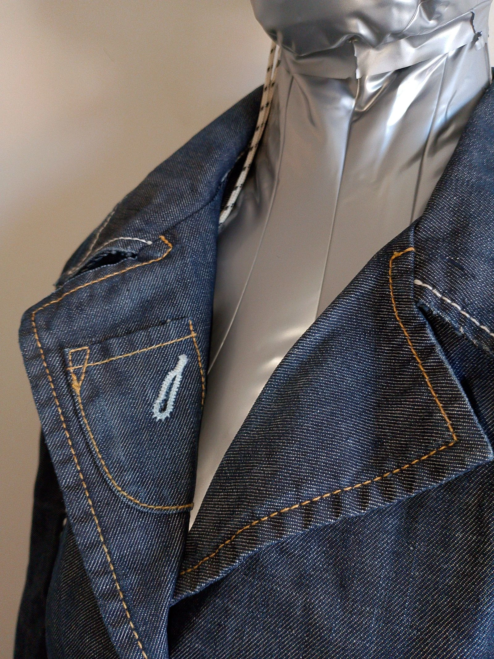 Veste blazer em denim cru School Rag – Bordados artesanais – Tamanho 3 – photo 4